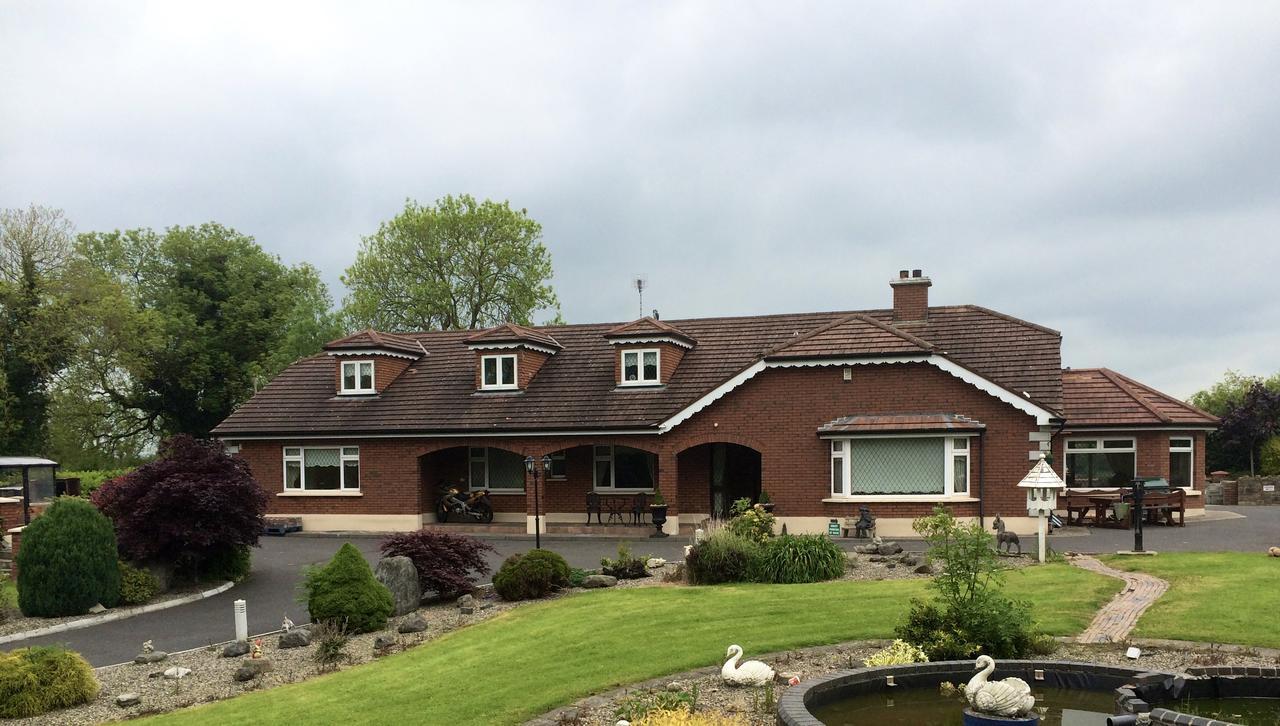 Plantation Lodge Kingscourt Esterno foto